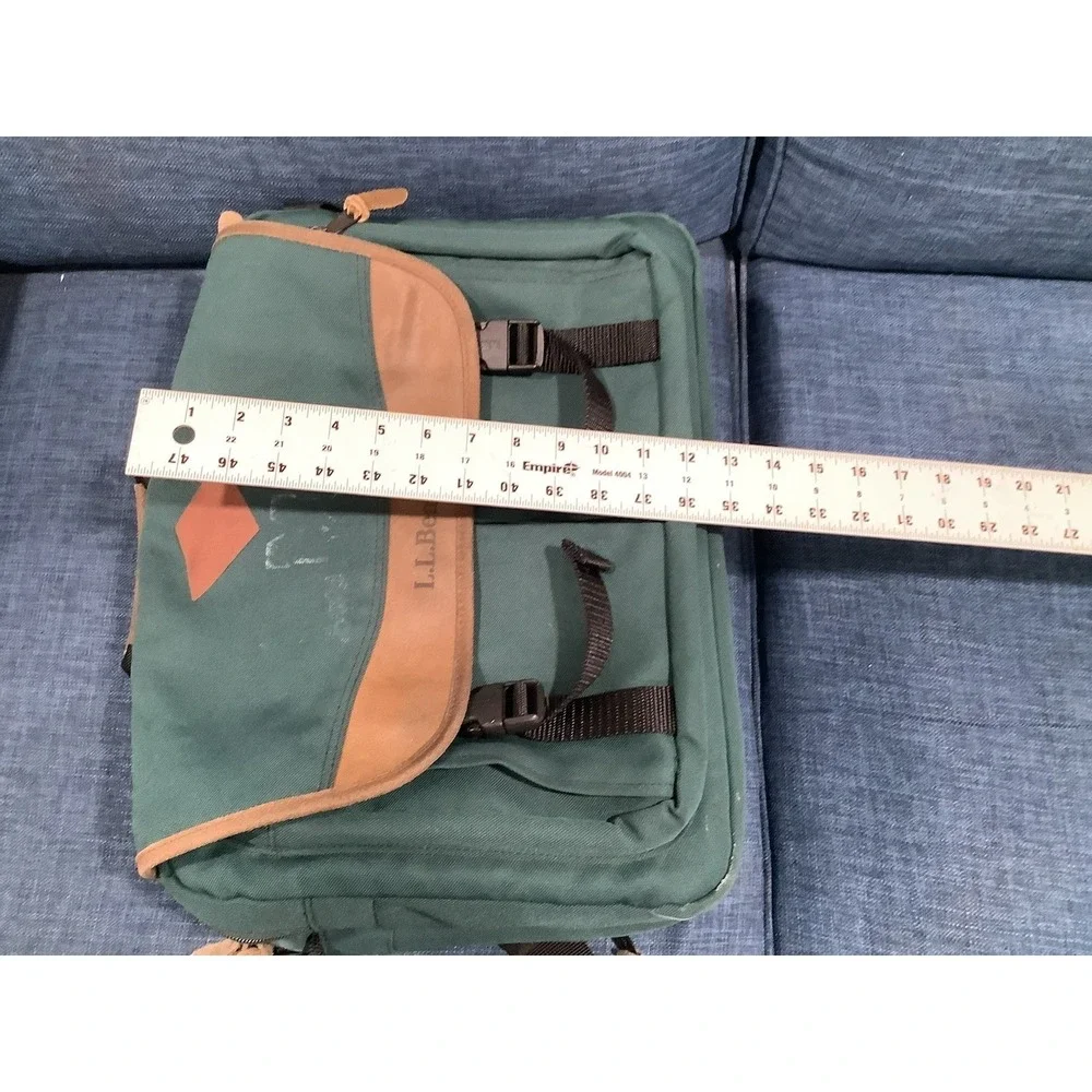 Vintage LL Bean  Green Leather & Canvas Messenger Lap Top Bag Shoulder Travel